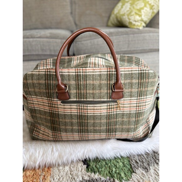 Jen & Co Handbags - Jen & Co weekender bag